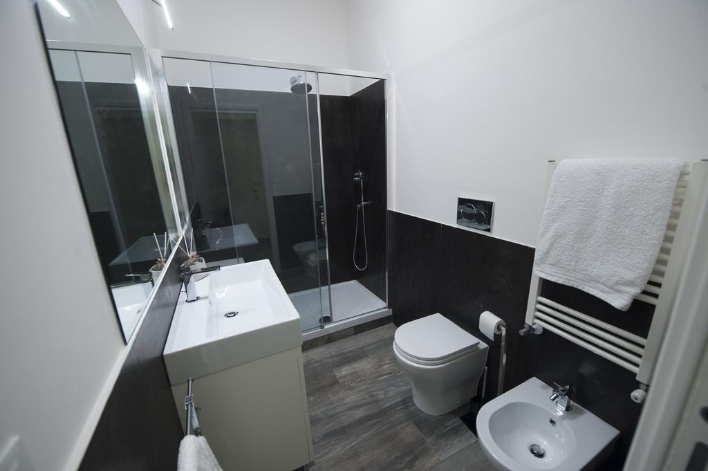 Porta Latina Suite - Private Apartment Rome'S Center Bagian luar foto