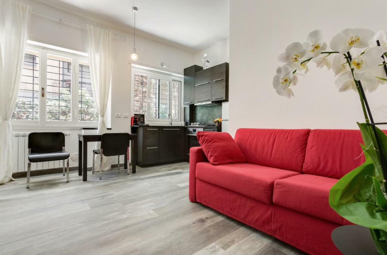 Porta Latina Suite - Private Apartment Rome'S Center Bagian luar foto